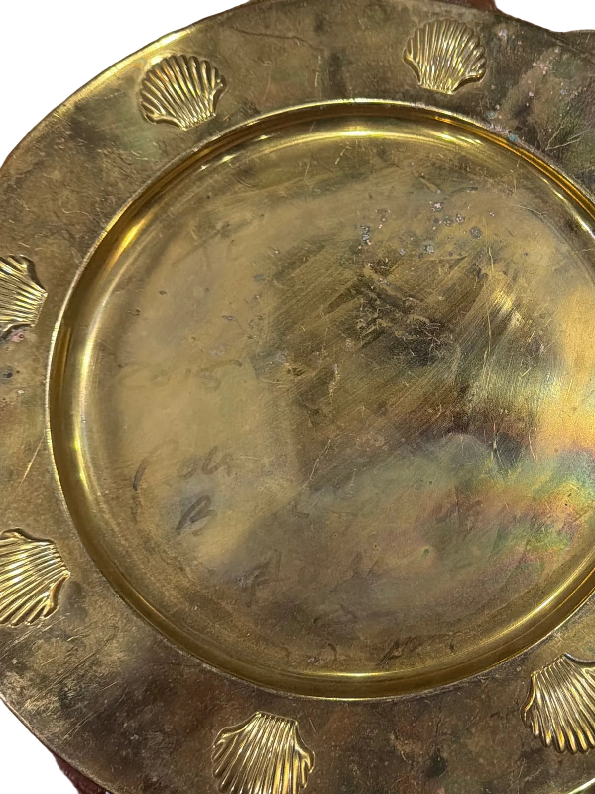 Gold Shell Chargers Pair