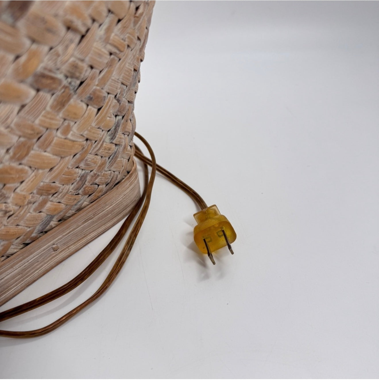Woven Rattan Lamp