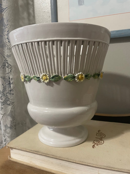 Italian Daisy Cachepot